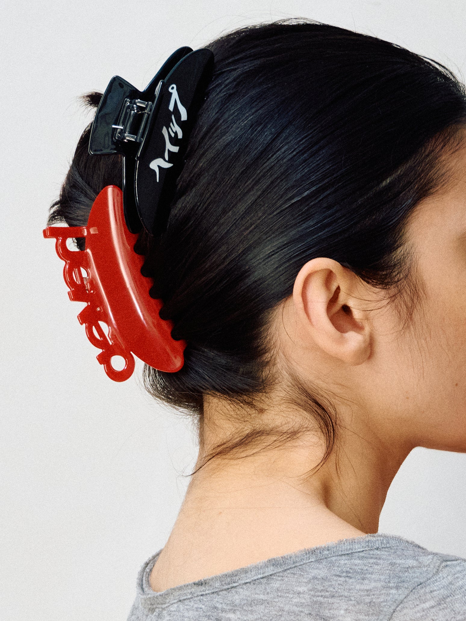 新品　heyep ヘイップ logo handle hairclip Logo Handle Hair Clip – heyep